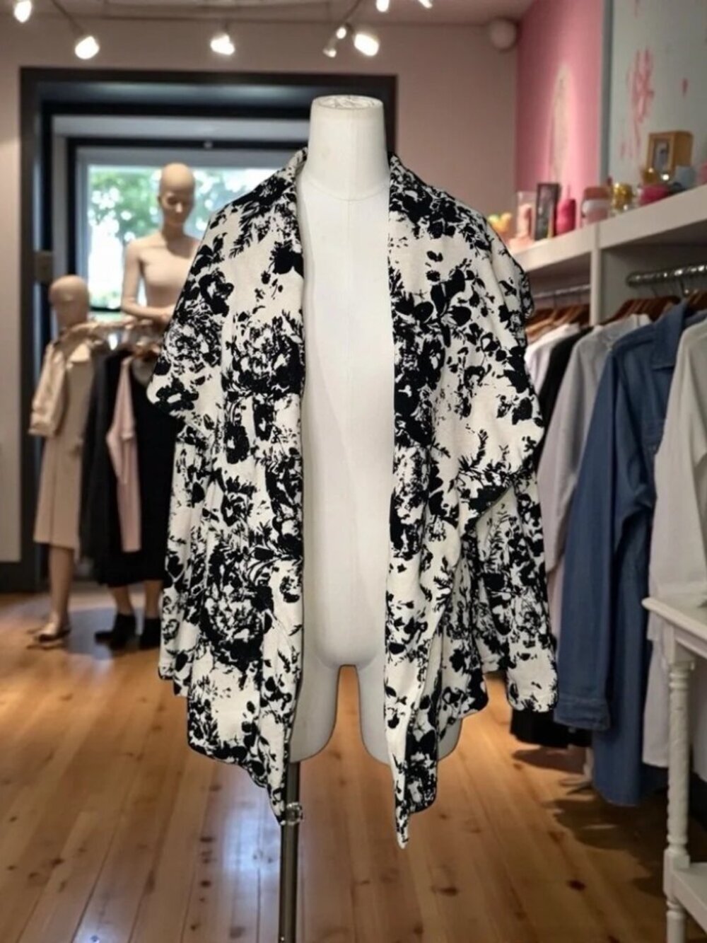 Free People Floral Draped Open-Front Cardigan – Black & White Boho Kimono Jacket